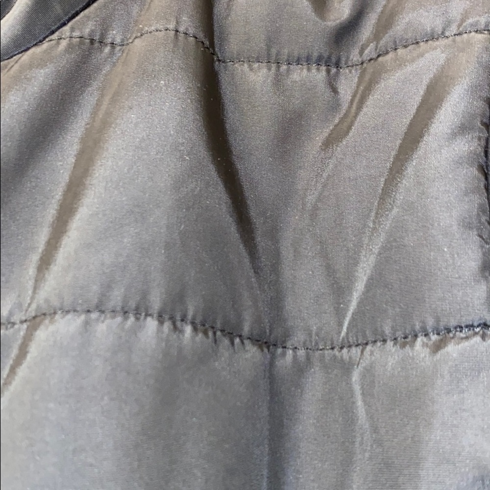 black jacket - Picture 3 of 4